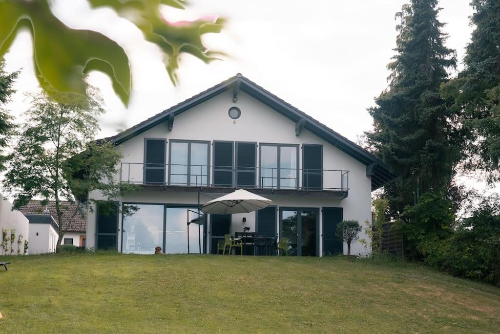 Eifel21 - Stilvolles Haus In Der Vulkaneifel Bleckhausen Eksteriør bilde
